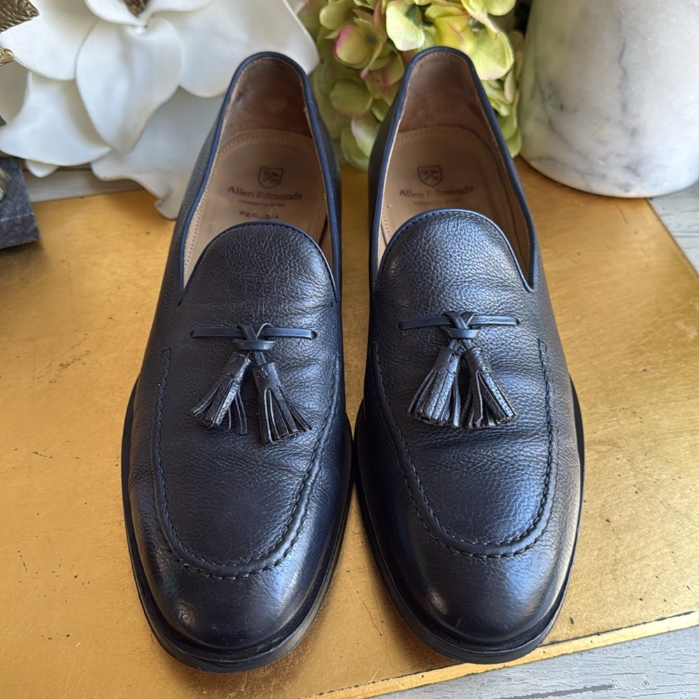 Allen Edmonds Perugia Tasseled Loafer in Navy Leather